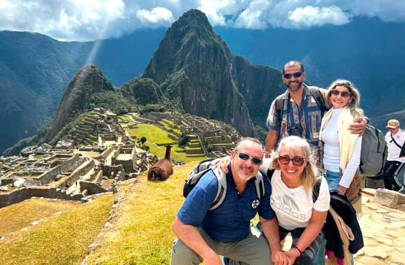From Cusco: Day Trip to Machu Picchu + Ticket and Train - Included in the Package