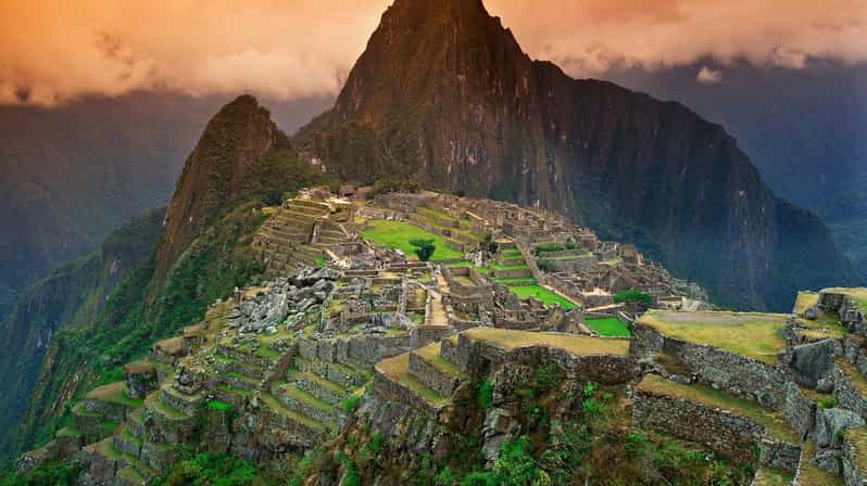 From Cusco: Discovery Machu Picchu | 1 Day | Vistadome Train - Lunch and Return Trip