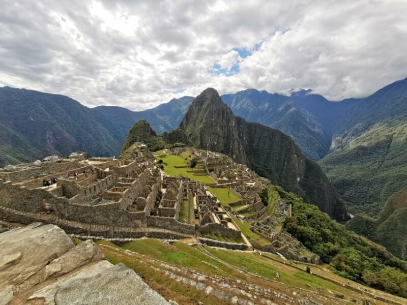 From Cusco: Excursion to Machu Picchu With Entrance Tickets - Pickup and Transportation