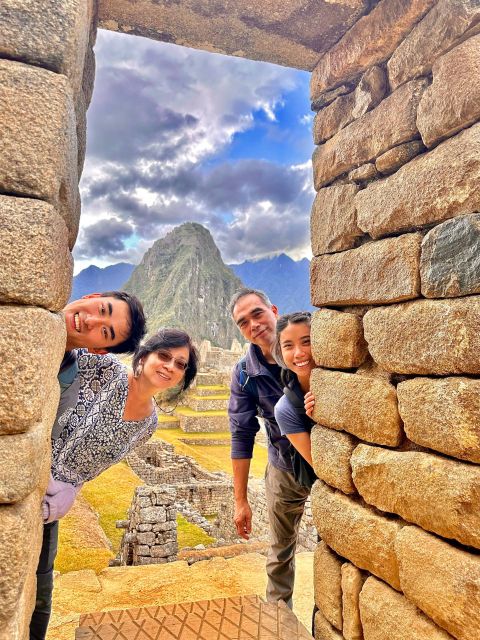 From Cusco: Machupicchu Full Day Trip by Train - Local Guide Experience