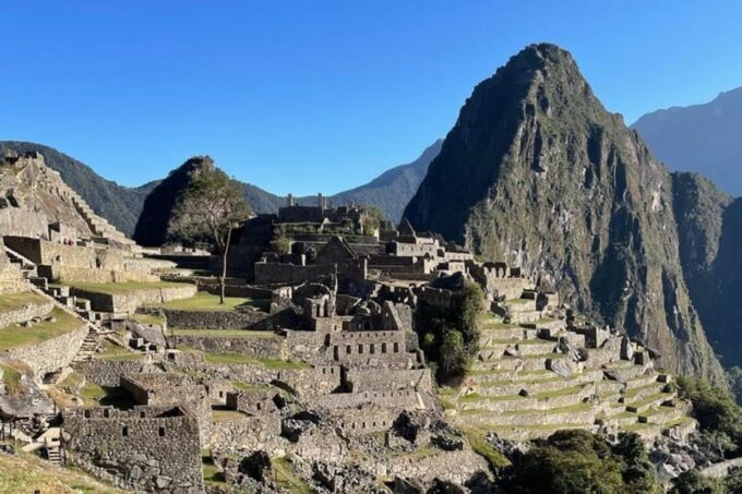 From Cusco: Private Day Trip to Machu Picchu - Group Size and Language