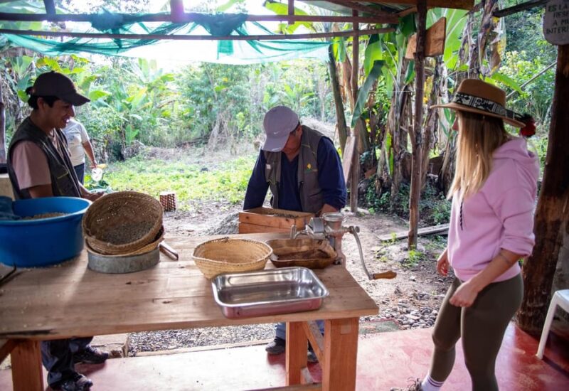From Cusco: Quillabamba and Cocoa Farm 2-Day Tour - Languages and Group Options