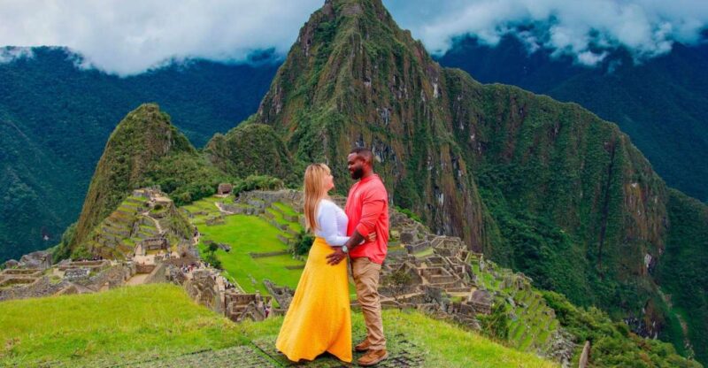 From Cusco || Sacred Valley + Maras and Machu Picchu 2 Days - Key Points