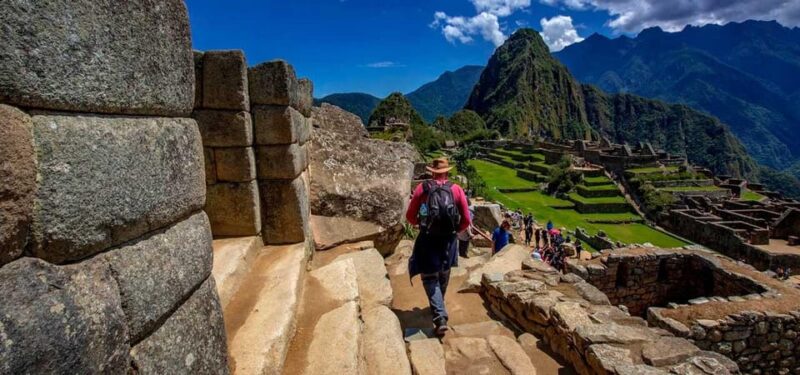 From Cusco || Visit Machu Picchu Full Day || Tour Private - Languages