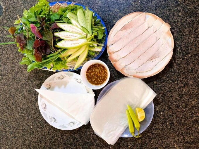 From Da Nang: Explore Traditional Vietnamese Local Food Tour - Cultural Exploration
