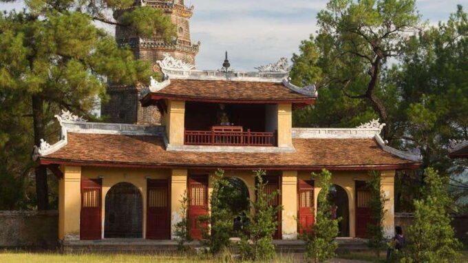 From Da Nang: Hue City Explore Full Day Tour With Lunch - Pagoda of the Celestial Lady