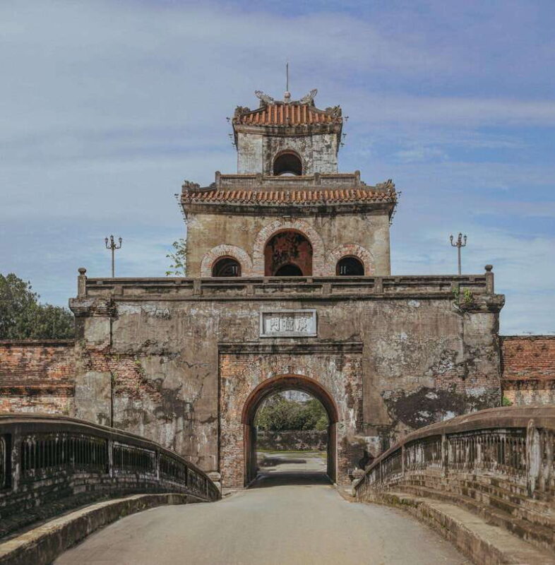 From Da Nang: Hue Imperial City and Khai Dinh Tomb Day Trip - Key Points