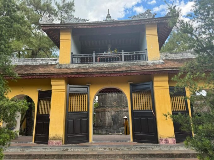 From Da Nang: Hue Imperial City With Hai Van Pass or Tunnels - Nguyen Dynasty Stories