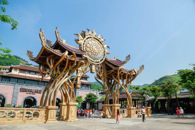From Da Nang: Round Trip Shared Bus Transfer to Ba Na Hills - Booking and Cancellation