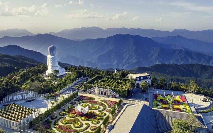 From Da Nang: Shuttle Bus to Ba Na Hills Golden Bridge - Shared Round-trip Transfer