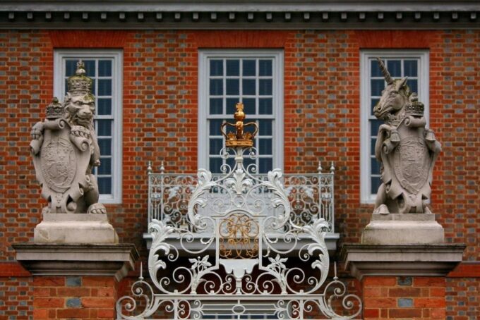 From DC: Colonial Williamsburg and Historical Triangle Tour - Pickup and Drop-off
