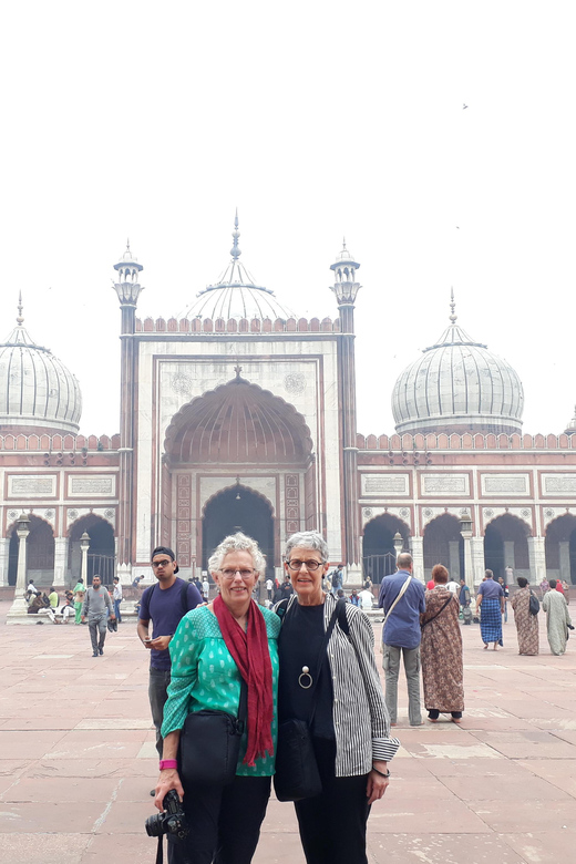 From Delhi: 2-Day Delhi & Agra Taj Mahal Tour in Private Car - Transportation and Accessibility