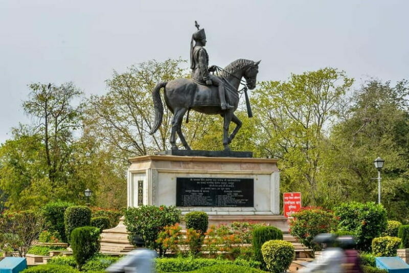 From Delhi: 2-Day Luxury Private Golden Triangle Tour - An Introduction to This Tour Experience