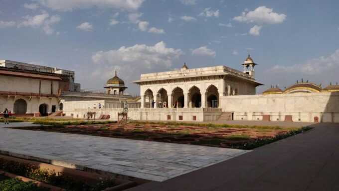 From Delhi: 2-Day Taj Mahal Sunrise Tour With Fatehpur Sikri - Important Notices