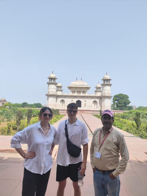 From Delhi: 5* Meal & Taj Mahal & Agra Tour by Express Train - Inclusions and Exclusions
