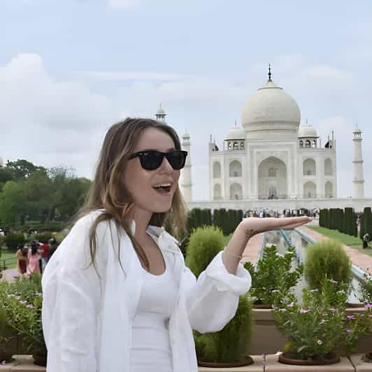 From Delhi: 5* Meal & Taj Mahal & Agra Tour by Express Train - Important Information