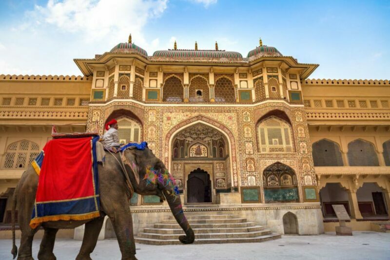 From Delhi: 6 Day GoldenTriangle Tour with Varanasi ByFlight - Day 1: Delhi Sightseeing & Drive to Agra