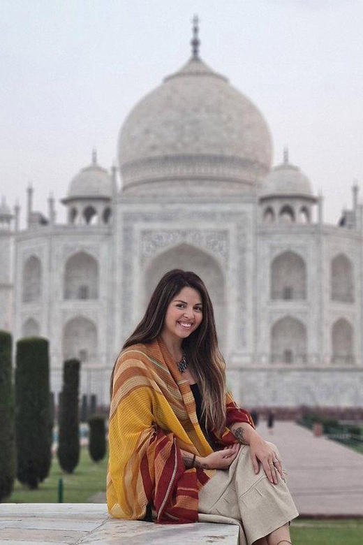 From Delhi: 6-Day Luxury Golden Triangle Tour With Udaipur - Transportation and Group Details