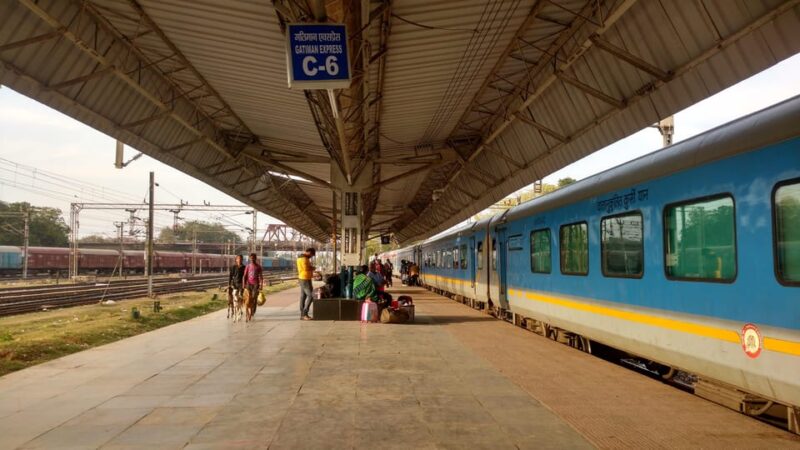 From Delhi: Agra Day Trip by Train With Taj Mahal & Lunch - Important Information