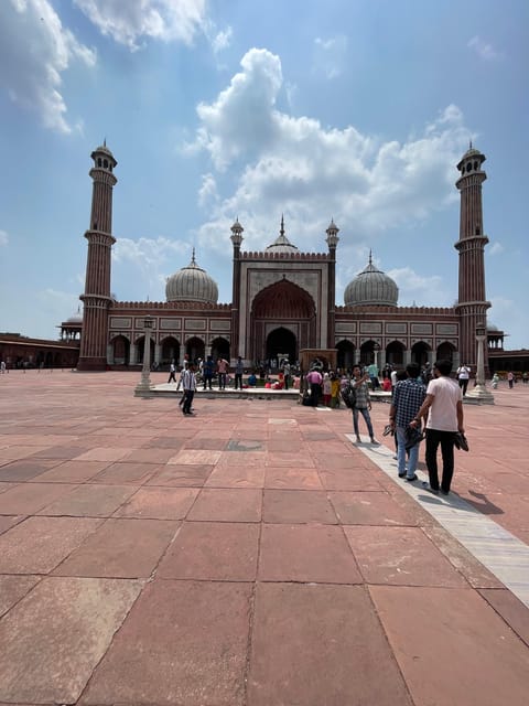From Delhi Airport: Layover Guided Old & New Delhi Tour - Itinerary Highlights