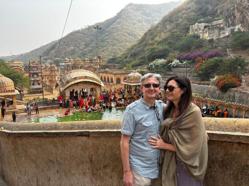 From Delhi : Full Day Jaipur Sightseeing Tour & Return Delhi - Tour Guide and Languages