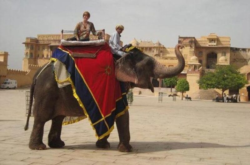 From Delhi: Jaipur City Historical Full-Day Tour by AC Car - Itinerary Highlights