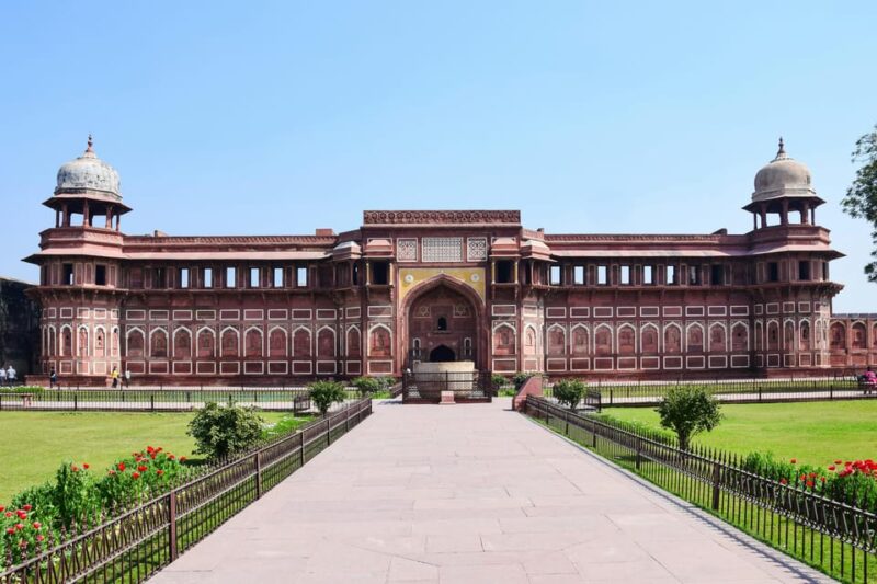 From Delhi/Jaipur: Taj Mahal, Agra & Fatehpur Sikri - Itinerary: Day 1