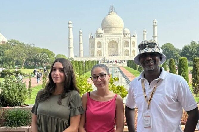 From Delhi: Luxury Group tour of Agra by Car- TOP RATED TOUR - Key Points