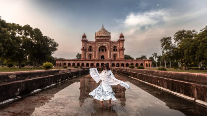 From Delhi: Old and New Delhi Private Full or Half-Day Tour - Cultural Immersion