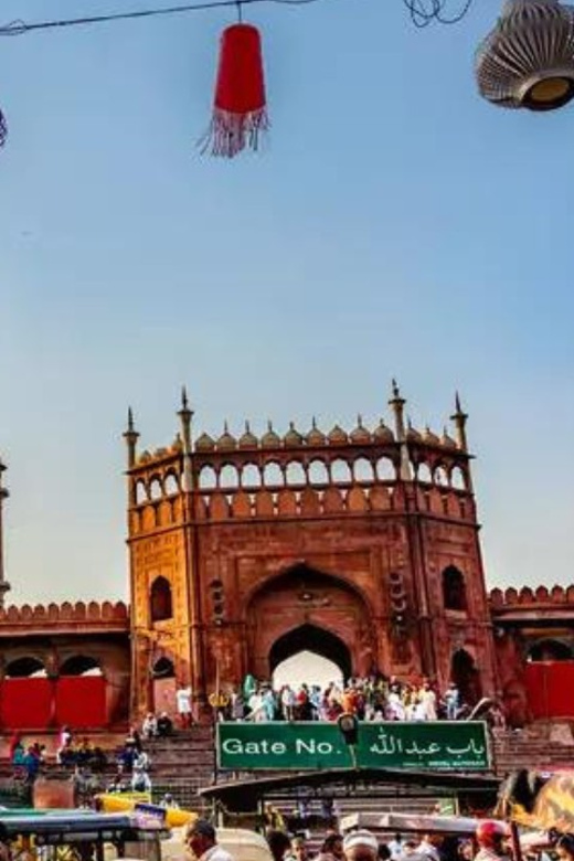 From Delhi: Old and New Delhi Tour With Storyteller Guide - Pickup and Accessibility