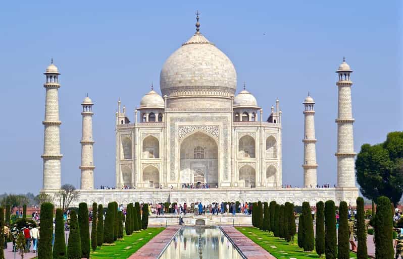 From Delhi: Overnight Agra With Fatehpur Sikri, Luxury Tour - Accommodation and Meals