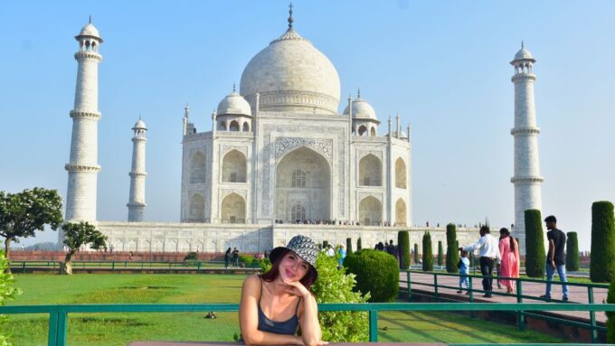 From Delhi: Overnight Taj Mahal & Agra City Tour by Car - Accommodation Details