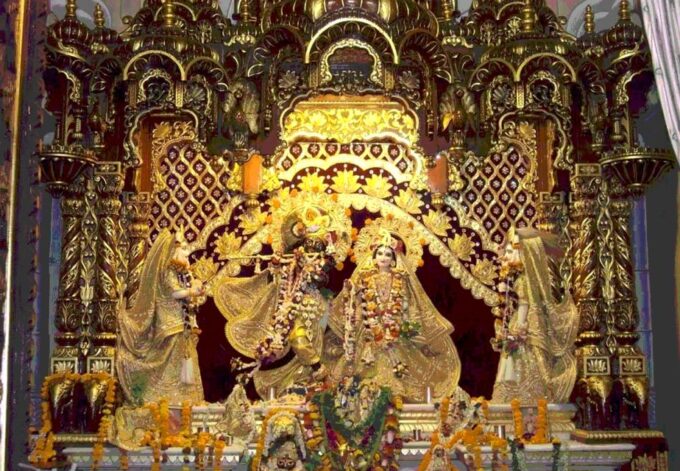 From Delhi: Private 1-day Mathura and Vrindavan Tour by Car - Return Trip
