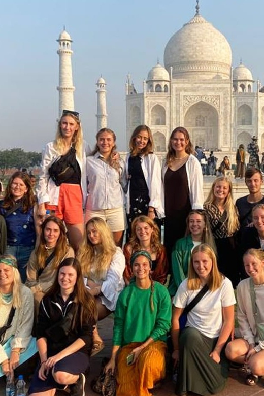 From Delhi: Private 3 Days Golden Triangle Tour - Day 2: Visiting Agra