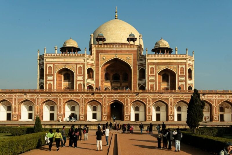 From Delhi: Private Agra & Mathura Vrindavan Tour - Itinerary Highlights