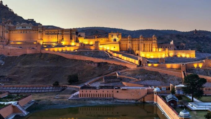 From Delhi: Private Luxury 7-Day Golden Triangle Guided Tour - Accommodation Options