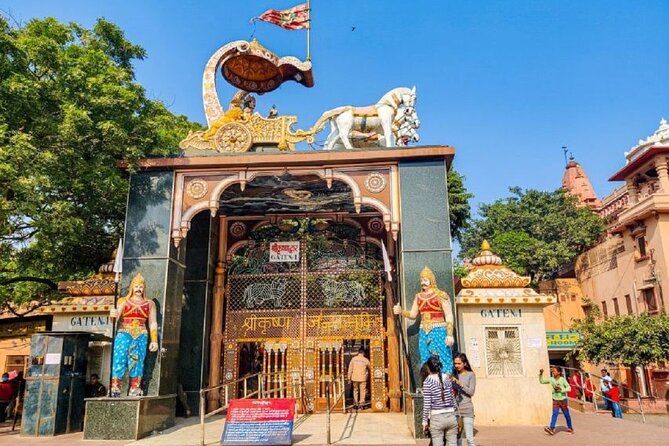 From Delhi : Private Mathura Vrindavan Day Tour - Enjoying Delectable Cuisine