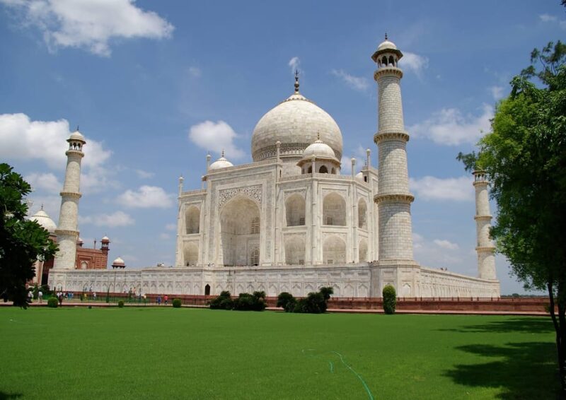 From Delhi: Private Taj Mahal & Agra Tour By Gatimaan Train - Important Notes