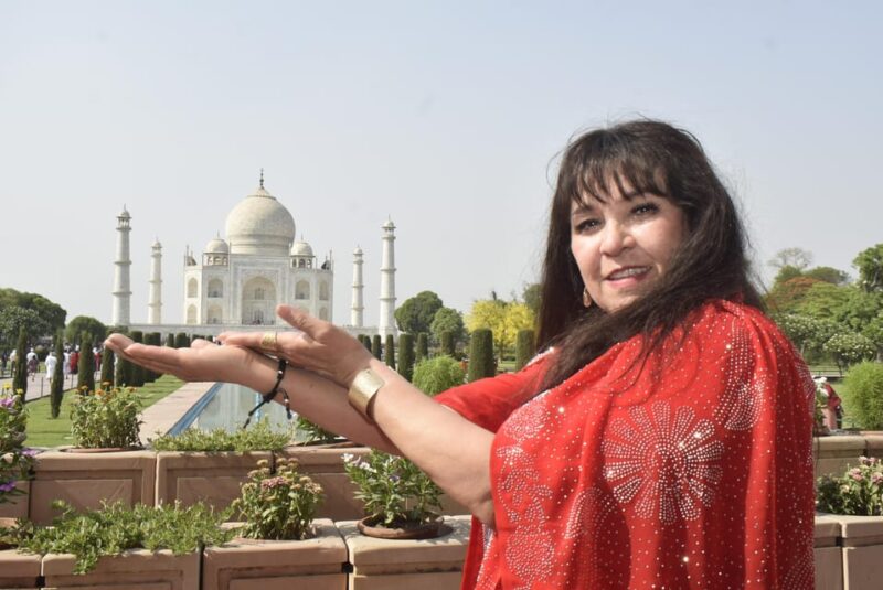 From Delhi: Private Taj Mahal Tour by Superfast Train - Tour Stops