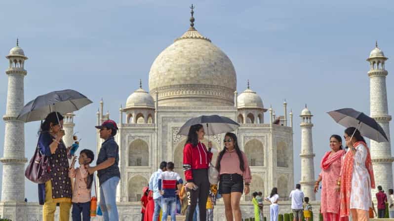 From Delhi: Private Tour to Taj Mahal and Agra Fort By Car - Itinerary Highlights