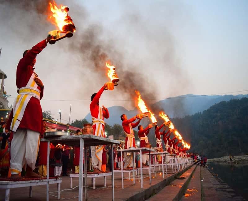From Delhi: Rishikesh and Haridwar Private Day Tour - Key Points