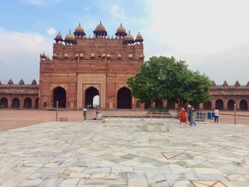 From Delhi : Same Day Agra Tour by Indias Fastest Train - Transportation and Comfort