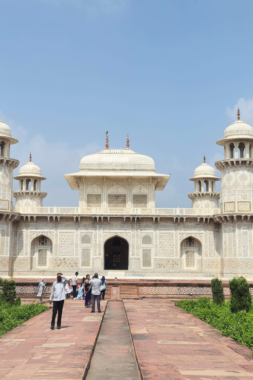 From Delhi: Same Day Taj Mahal and Agra Fort With Transfers - Tour Itinerary Details