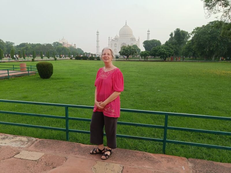From Delhi: Same Day Taj Mahal and Agra Fort With Transfers - Tour Accessibility