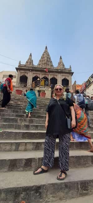 From Delhi: Same Day Varanasi Tour By Flight With Boat Ride - Temple Time in Varanasi