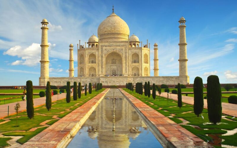 From Delhi: Sunrise Agra Tour by Car With Breakfast - Key Points