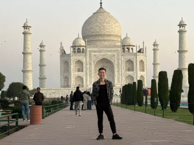 From Delhi: Sunrise Taj Mahal and Agra Tour by Express Train - Important Note