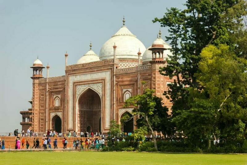 From Delhi: Sunrise Taj Mahal & visit Elephant Conservation - FAQs