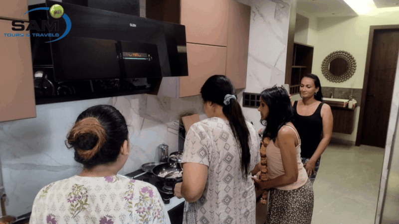 From Delhi: Taj Agra Tour With Indian Cooking Classes - Key Points