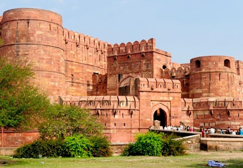 From Delhi: Taj Mahal & Agra Day Tour by Superfast Train - Transportation Details